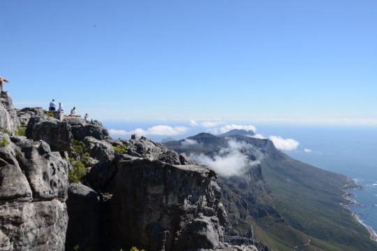 S2832 - Table Mountain clouds